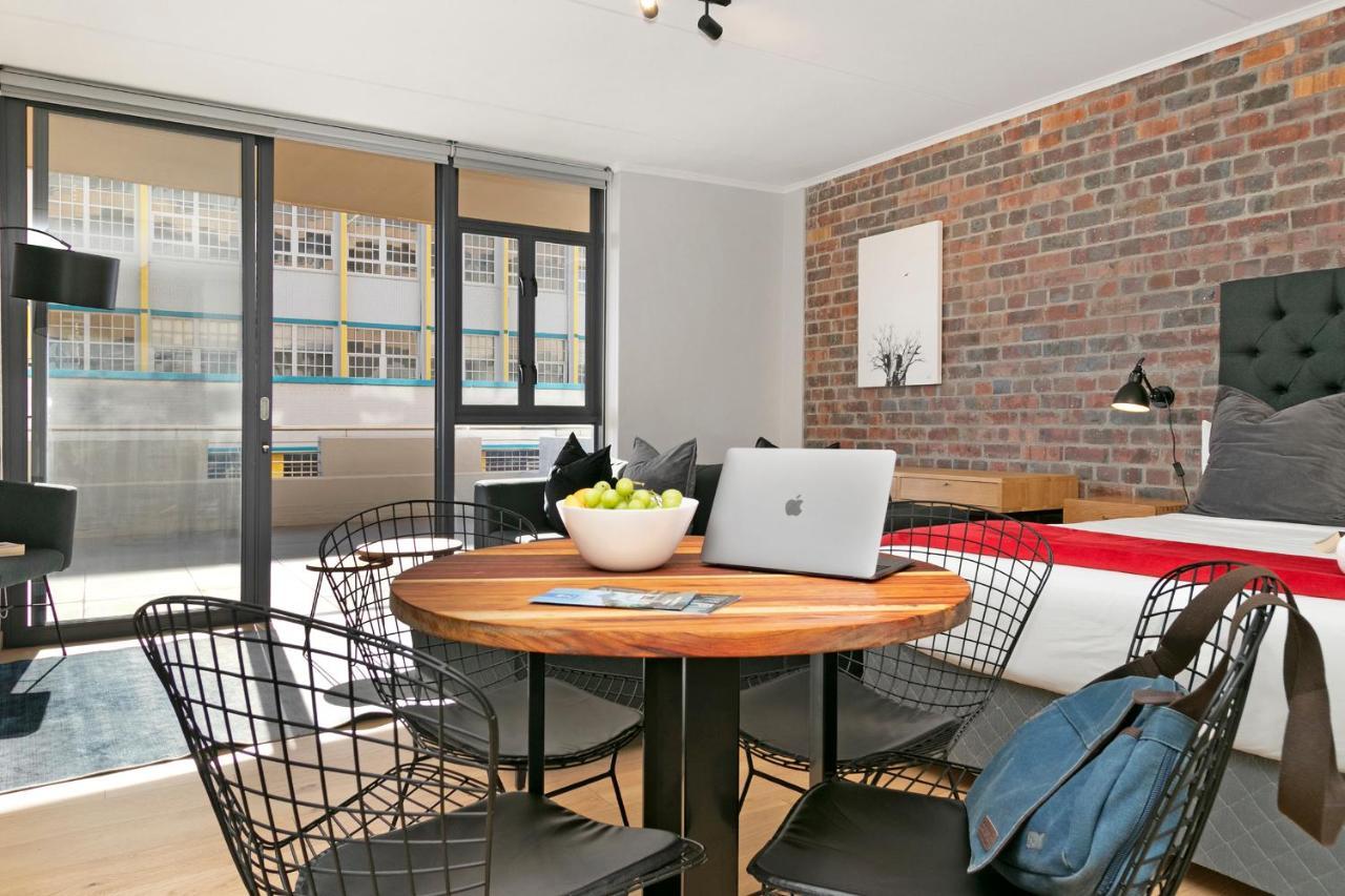 Urban Artisan Luxury Suites By Totalstay เคปทาวน์ ภายนอก รูปภาพ